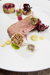 Foie gras mariné à l'hibiscus