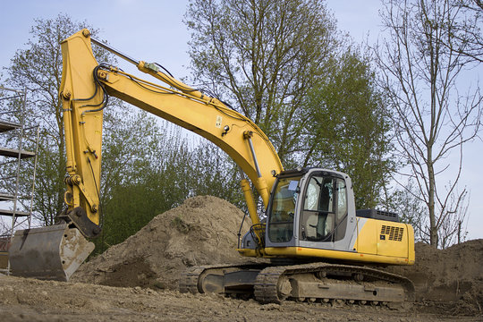 Bagger auf einer Baustelle