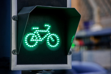 Green light for bicycle lane on traffic light