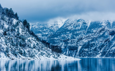 Fototapeta na wymiar Beautiful mountain landscape with the Norwegian fjords in winter