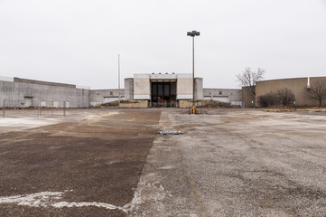 Fototapeta na wymiar Abandoned Randall Park Mall - Randall Park / Cleveland, Ohio