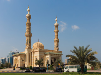 Fototapeta na wymiar Mosque in Sharjah UAE