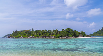 Fototapeta na wymiar Port Glaud Lagune auf Mahe Seychellen