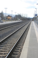Naklejka premium Bahnsteig, Bahnhof, Bahngleise