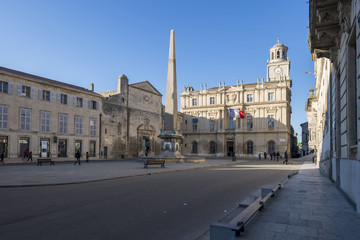 Place de la république à Arles