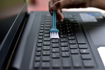 Clean the keyboard ,Keyboard cleaning equipment .How to clean the keyboard .
