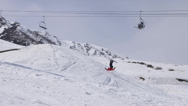 Pan right, skier crashes off jump in Gulmarg