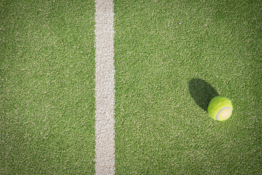 Paddle tennis court and ball Stock-Foto | Adobe Stock