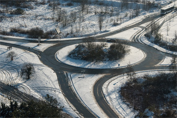 carrefour sous la neige à Verneuil sur Seine