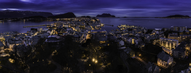 Fototapeta premium Ålesund by Night