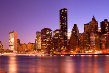 Skyline of midtown Manhattan at night, New York City, USA