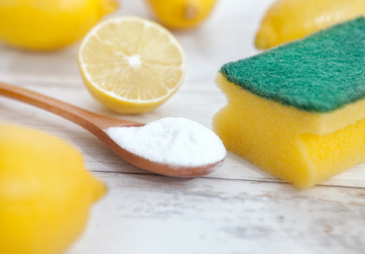 Organic cleaners, lemon and baking soda