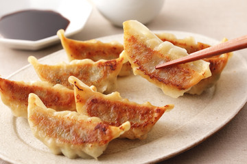 焼き餃子　Grilled dumplings