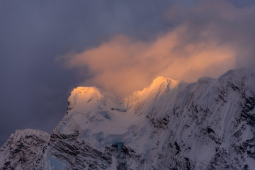 Obraz premium Antarctic landscape with mountains view from sea