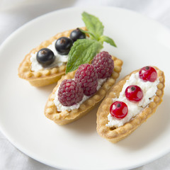 Tartlets with fresh berries
