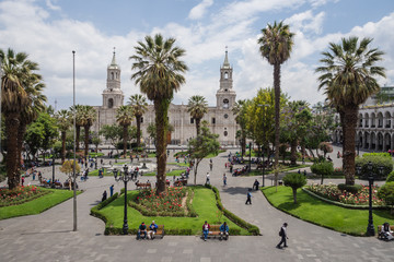 Arequipa city main square and cathedral © Erlantz