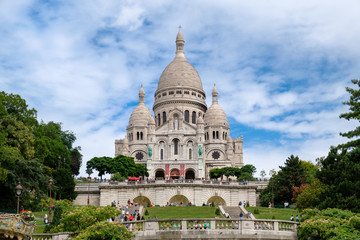 Fototapeta premium Bazylika Sacre Coeur na Montmartre w Paryżu