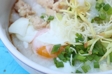 Porridge with pork egg