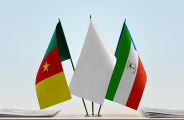 Flags of Cameroon and Equatorial Guinea with a white flag in the middle