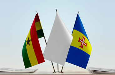Flags of Ghana and Madeira with a white flag in the middle