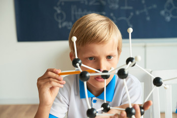 Counting atom