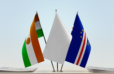 Flags of Niger and Cape Verde with a white flag in the middle