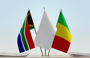 Flags of Republic of South Africa and Mali with a white flag in the middle