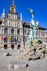 Fototapeta premium アントウェルペンの市庁舎