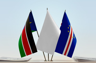 Flags of South Sudan and Cape Verde with a white flag in the middle