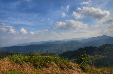 Obraz premium Mountains and beautiful sky in Chiangmai Thailand