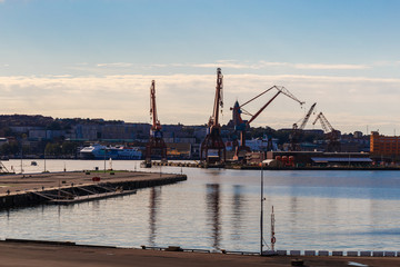 Fototapeta na wymiar The harbor in Gothenburg