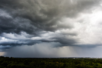 Obraz na płótnie Canvas Storm clouds with the rain