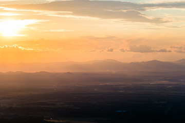 Obraz premium colorful dramatic sky with cloud at sunset.