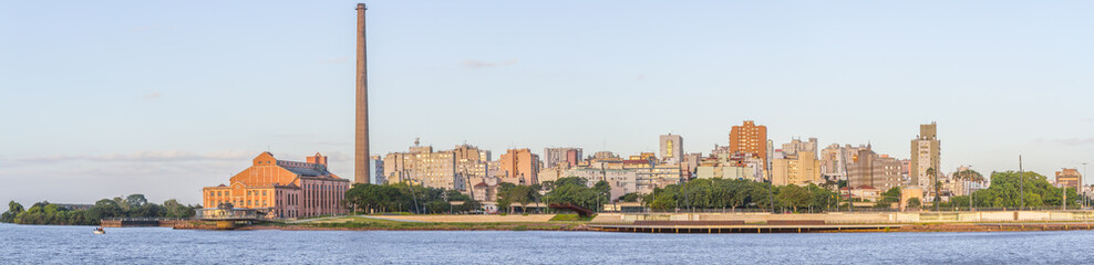Obraz premium Gasometro and Guaiba Lake, Porto Alegre
