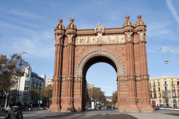 Fototapeta na wymiar Triumphal Arch in Barcelona
