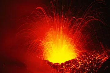 Papier Peint photo autocollant Volcan Etna, fontaine de lave