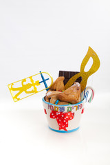 happy purim vase white background hamantasch Ratchet