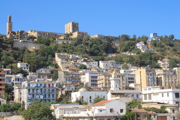 Vieux bati au quartier Belouizdad à Alger, Algérie © Picturereflex