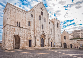Fototapeta na wymiar The Basilica of Saint Nicholas in Bari