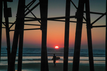 Sunset under the pier