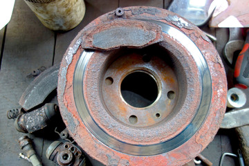 Front brake disc car