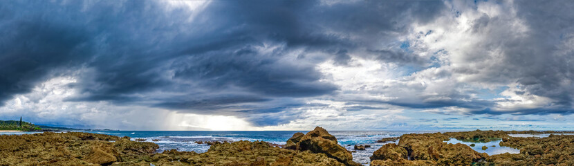 Fototapeta na wymiar Panoramic view a Three Tables Beach Oahu Hawaii