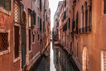 Obraz na płótnie Canvas Romantic canals of Venice - Italy.