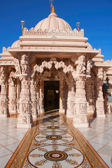 Front entrance, BAPS Swaminarayan mandir, Katraj