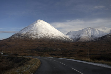 Fototapeta premium Scottish winter road, Isle of Skye