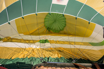 Heißluftballon vor dem Start