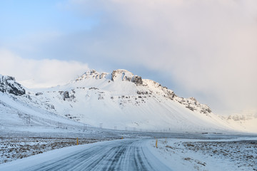 Fototapeta na wymiar frozen highway at iceland