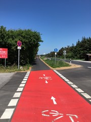 Fahrradweg auf Sylt, Fahrbahn, Radfahren, Spur, Urlaub, Ausflug, Verkehrssicherheit, Verkehr