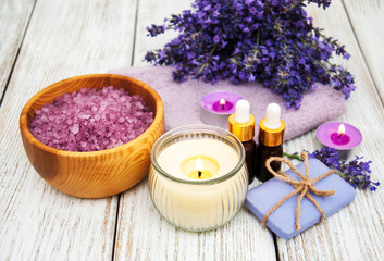 Fototapeta na wymiar Spa products with lavender