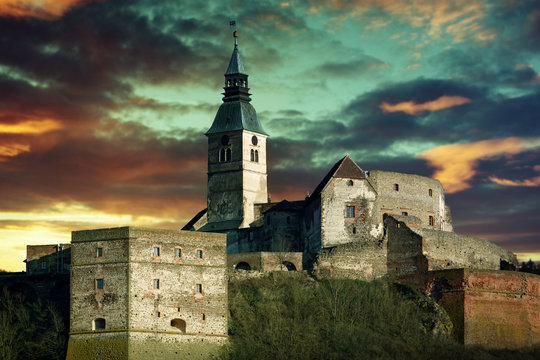 Burg G&uuml;ssing